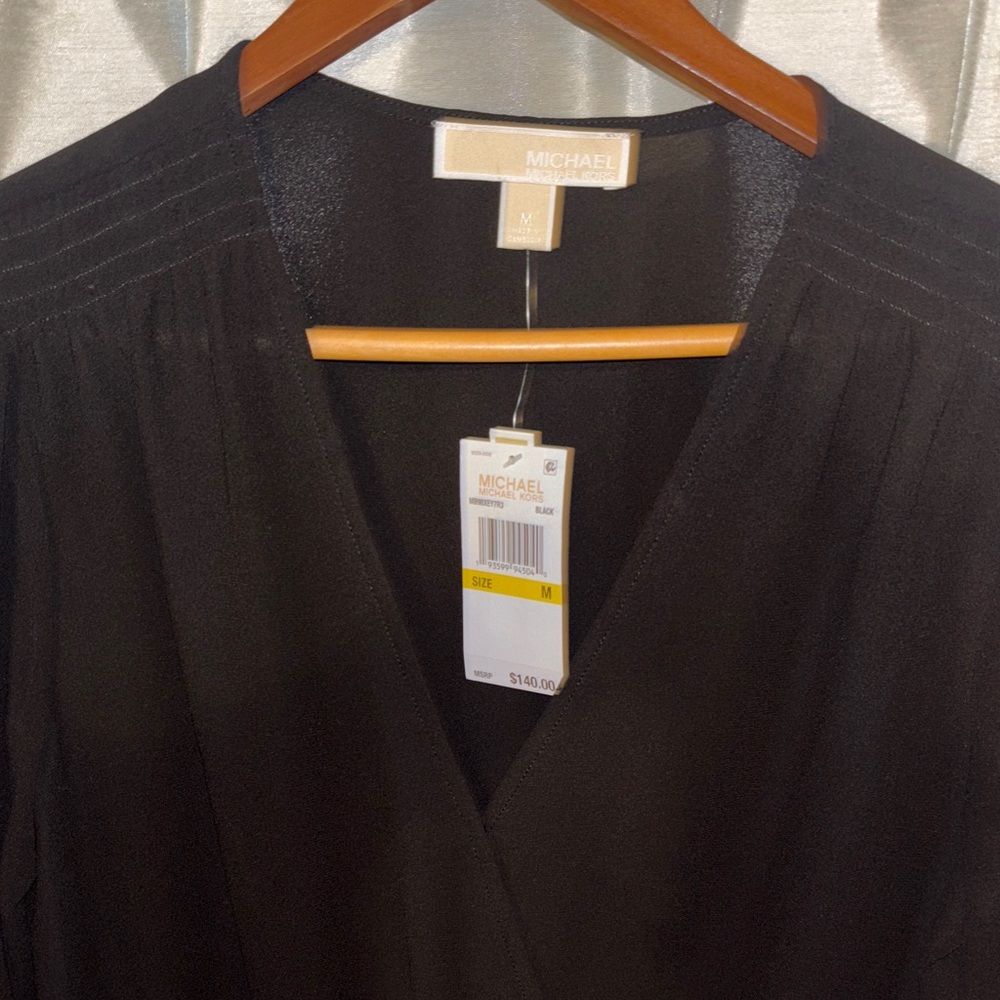 Michael Kors Elegant Black V-Neck Dress